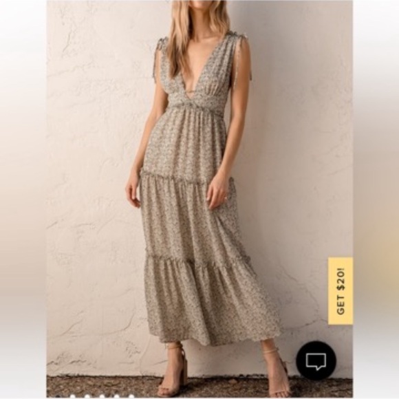 Lulus Wandering Wistfully Cream Floral Print Tiered Maxi Dress Medium - Picture 1 of 13